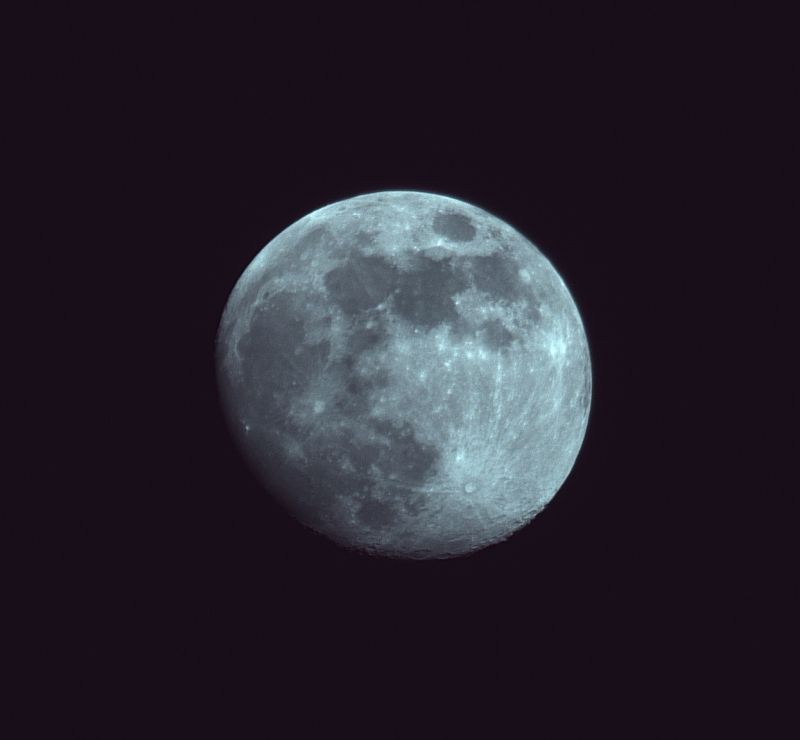 Moon (3/4 waxing)
Taken with Dwarf2 with 73 stacks
